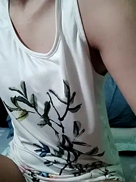 QueenSoreal online show from March 25, 2026, 6:52 am