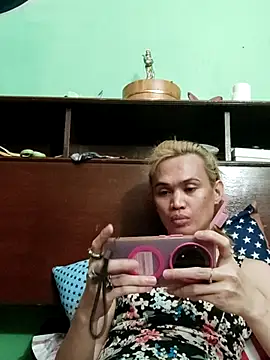 QueenSoreal online show from June 2, 2026, 3:36 pm