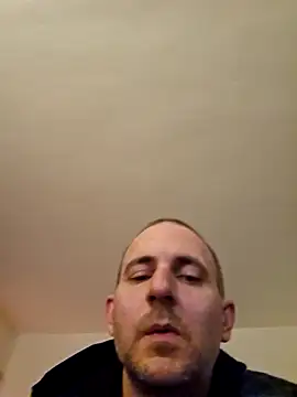 Snapshot of verylargecock chatting on February 21, 2026, 6:31 pm verylargecock online show from February 21, 2026, 6:31 pm