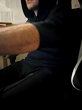 Snapshot of verylargecock chatting on February 22, 2026, 6:35 am verylargecock online show from February 22, 2026, 6:35 am