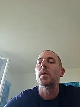 Snapshot of verylargecock chatting on February 24, 2026, 3:32 pm verylargecock online show from February 24, 2026, 3:32 pm