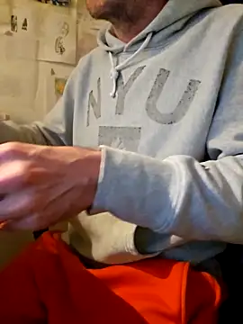 Snapshot of verylargecock chatting on February 27, 2026, 4:56 am verylargecock online show from February 27, 2026, 4:56 am