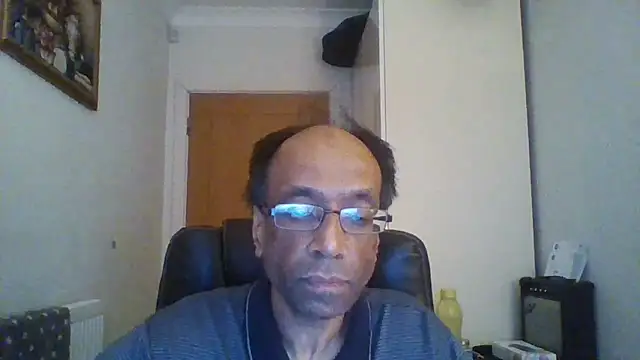 rauncher1 online show from November 24, 2025, 10:15 am