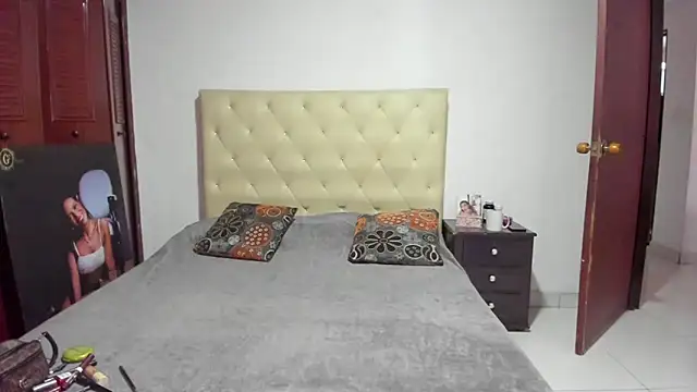 Snapshot of LUISSA_ chatting on March 3, 2026, 12:44 pm LUISSA online show from March 3, 2026, 12:44 pm