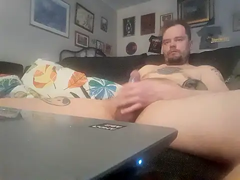 Snapshot of Finwiking666 chatting on February 16, 2025, 7:04 am Finwiking666 online show from February 16, 2025, 7:04 am