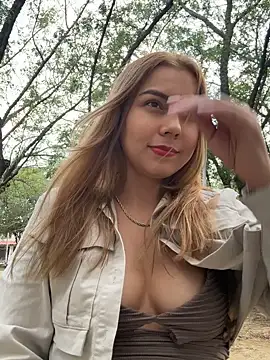 Brittanyrosexx online show from February 3, 2026, 8:36 pm