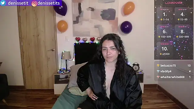 Snapshot of DenisseTits chatting on February 10, 2025, 10:51 pm DenisseTits online show from February 10, 2025, 10:51 pm