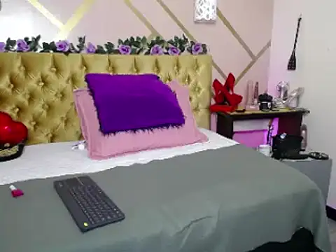 dove mature online show from February 27, 2025, 4:52 am