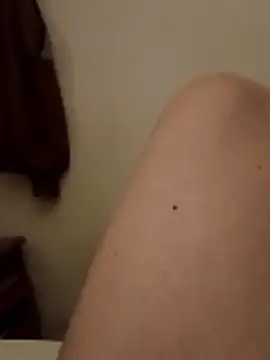 Lucianoconti online show from April 4, 2026, 1:48 am