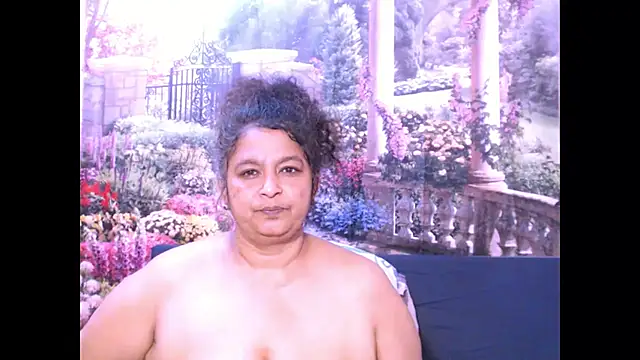 Snapshot of indianstar75 chatting on February 10, 2025, 12:30 am indianstar75 online show from February 10, 2025, 12:30 am