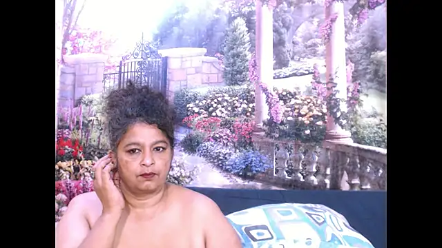 Snapshot of indianstar75 chatting on February 10, 2025, 11:45 pm indianstar75 online show from February 10, 2025, 11:45 pm