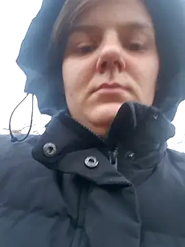 Cutegirlforyou online show from December 5, 2025, 7:50 am