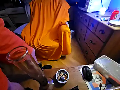 hardcap online show from September 18, 2025, 8:11 pm