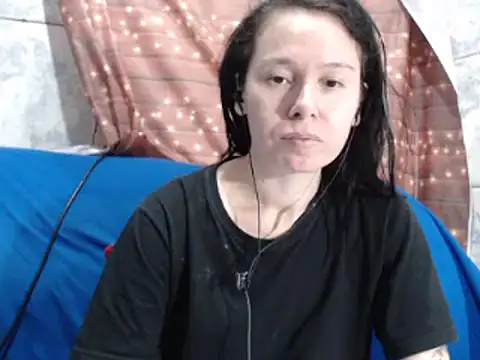 Venusluxodomme online show from October 12, 2025, 2:49 pm