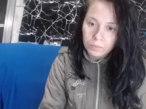 Snapshot of Venusluxodomme chatting on July 13, 2026, 2:03 am Venusluxodomme online show from July 13, 2026, 2:03 am