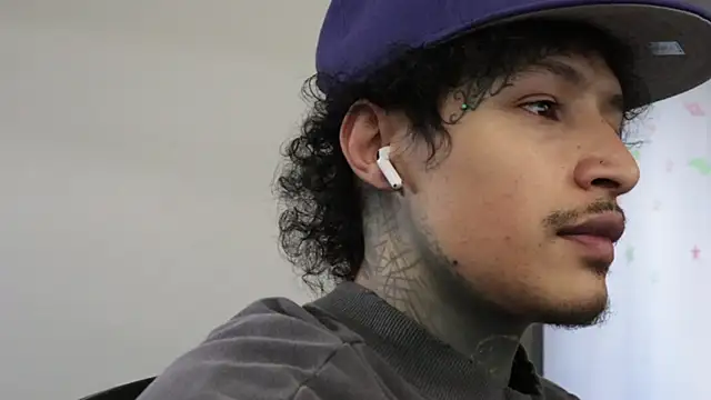 Snapshot of trieone chatting on December 17, 2025, 5:19 pm trieone online show from December 17, 2025, 5:19 pm