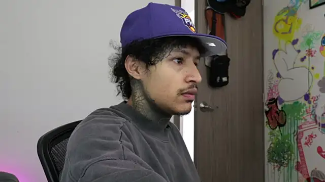 Snapshot of trieone chatting on February 7, 2026, 2:32 pm trieone online show from February 7, 2026, 2:32 pm