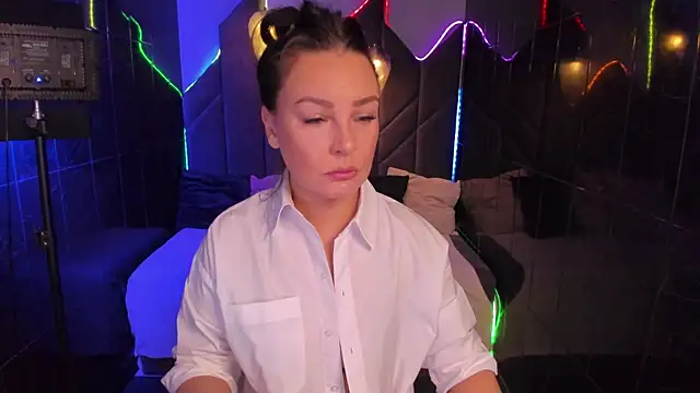 MilenaMellow online show from November 20, 2025, 8:30 pm