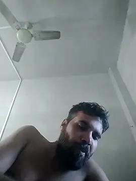 Snapshot of Dogol1990 chatting on October 5, 2025, 6:01 am Dogol1990 online show from October 5, 2025, 6:01 am