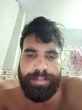 Snapshot of Dogol1990 chatting on December 18, 2025, 5:35 am Dogol1990 online show from December 18, 2025, 5:35 am