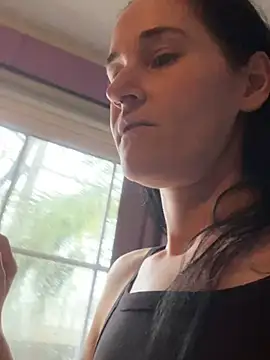 Snapshot of lolabunny9 chatting on February 13, 2025, 3:35 pm lolabunny9 online show from February 13, 2025, 3:35 pm