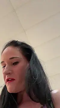 Snapshot of lolabunny9 chatting on March 20, 2025, 4:09 pm lolabunny9 online show from March 20, 2025, 4:09 pm