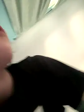 Snapshot of lolabunny9 chatting on September 24, 2025, 3:15 pm lolabunny9 online show from September 24, 2025, 3:15 pm