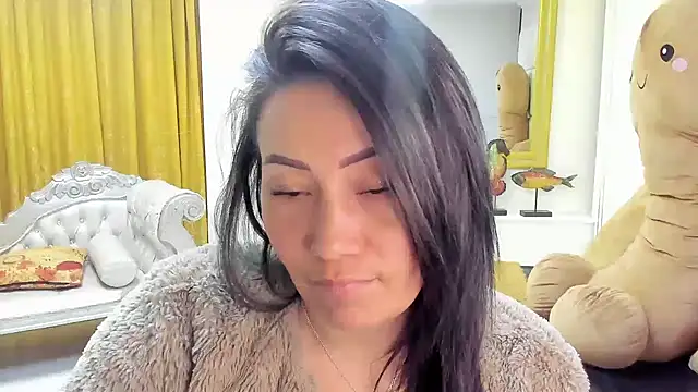 Snapshot of gaby_trent chatting on January 3, 2025, 6:14 pm gaby trent online show from January 3, 2025, 6:14 pm