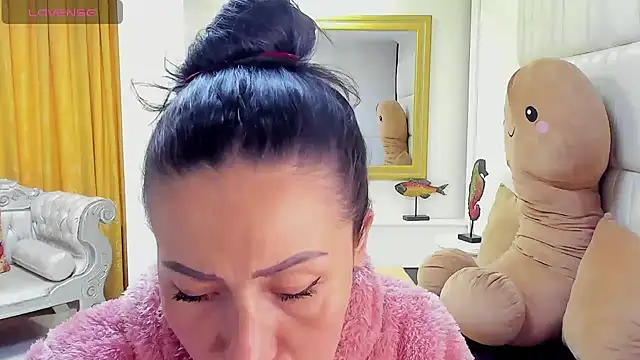 Snapshot of gaby_trent chatting on January 30, 2025, 7:26 pm gaby trent online show from January 30, 2025, 7:26 pm