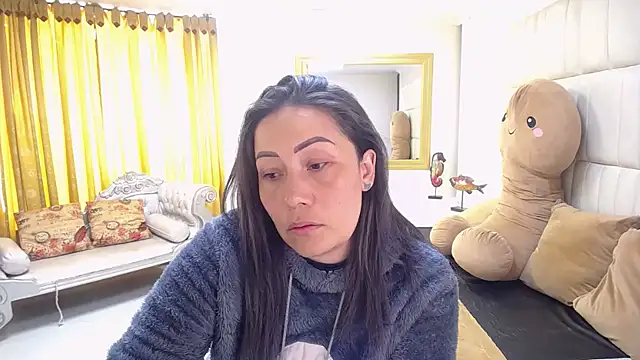 Snapshot of gaby_trent chatting on February 10, 2025, 1:55 pm gaby trent online show from February 10, 2025, 1:55 pm