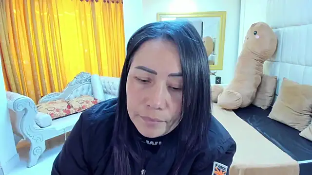 gaby trent online show from October 23, 2025, 2:16 pm