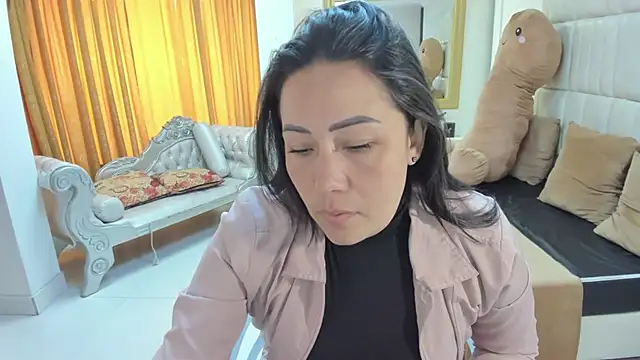 gaby trent online show from October 24, 2025, 1:51 pm