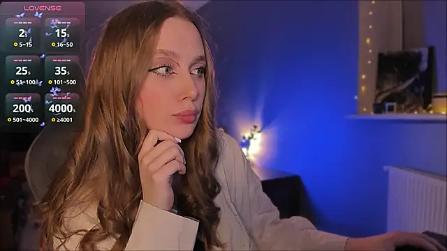 Snapshot of Rachel_Ro chatting on December 11, 2024, 2:09 am Rachel Ro online show from December 11, 2024, 2:09 am