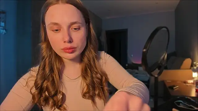 Snapshot of Rachel_Ro chatting on January 15, 2025, 8:48 pm Rachel Ro online show from January 15, 2025, 8:48 pm