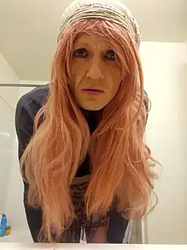 KandiK37 online show from March 7, 2025, 3:29 am