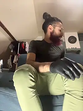 Snapshot of Av0caT chatting on March 6, 2026, 6:37 pm Av0caT online show from March 6, 2026, 6:37 pm