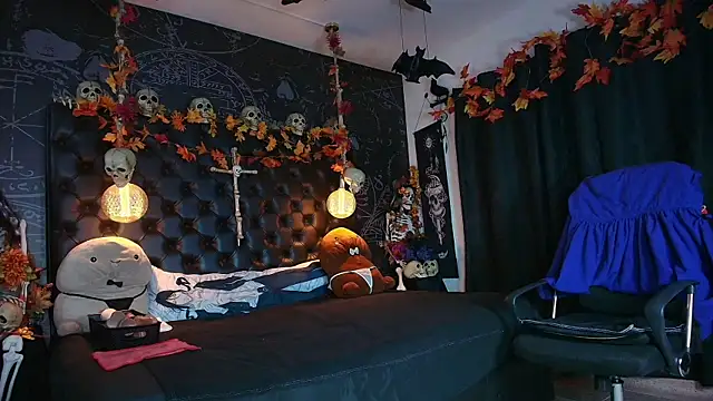 AlexHoe  online show from October 25, 2025, 7:08 pm