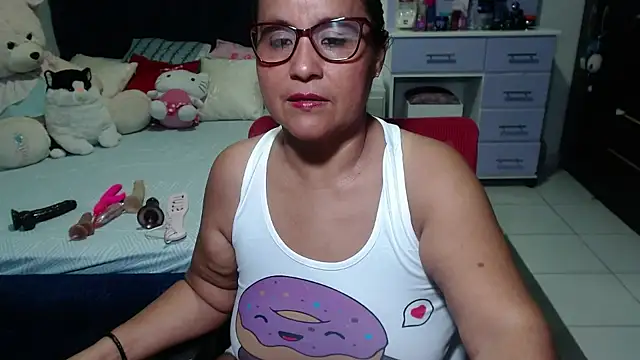 pervert mommy  online show from November 14, 2025, 10:58 am