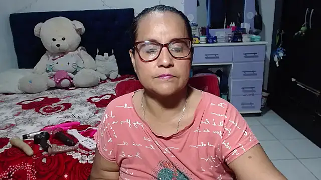 pervert mommy  online show from May 17, 2026, 10:00 am