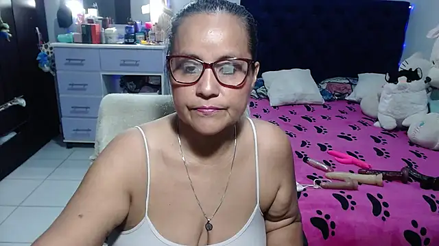 pervert mommy  online show from July 3, 2026, 9:37 am