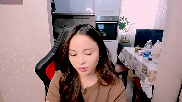 AyaMoon online show from October 28, 2025, 4:49 am