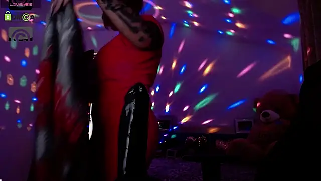 Snapshot of SonyaDevon chatting on March 15, 2025, 10:57 am SonyaDevon online show from March 15, 2025, 10:57 am