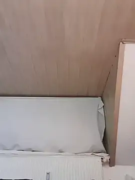 Snapshot of AquaMenn chatting on February 10, 2025, 6:20 am AquaMenn online show from February 10, 2025, 6:20 am