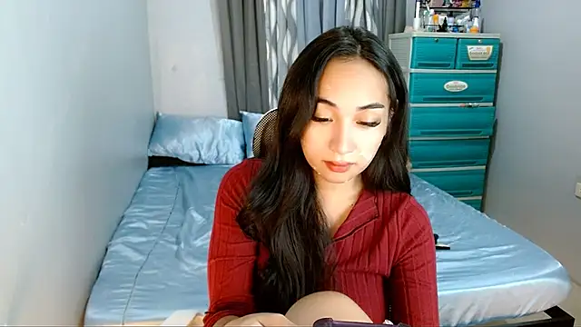 SweetLilly 18 online show from January 12, 2026, 5:23 am