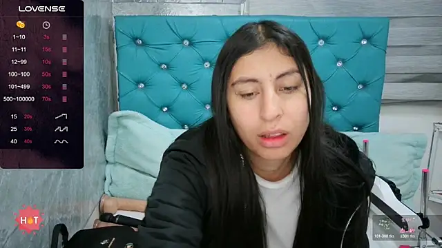 MAARYMOON online show from December 5, 2025, 10:57 am