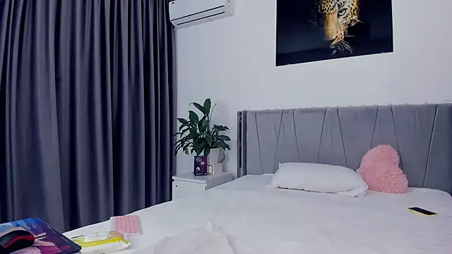 jessykmxx online show from April 15, 2026, 7:58 pm