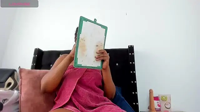 ebonnylatinx online show from November 4, 2025, 7:46 pm