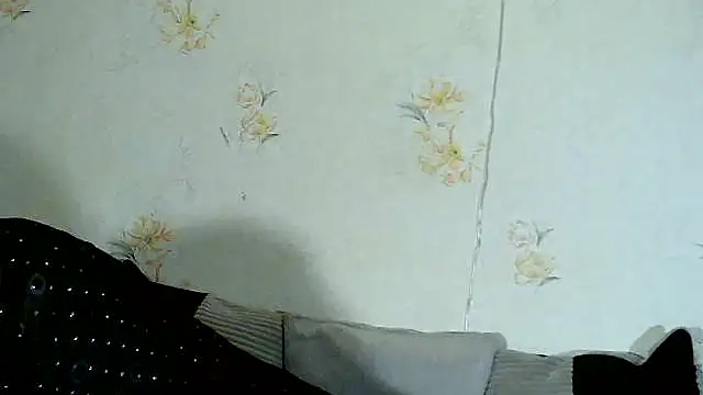 DreamMarianna online show from December 3, 2025, 9:57 pm