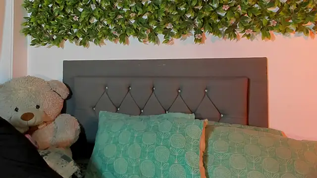 kamii 22 online show from September 27, 2025, 3:06 pm