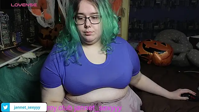 JannetPie online show from November 14, 2025, 6:50 pm